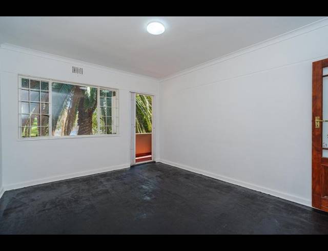 2 BEDROOM APARTMENT FOR SALE IN KENILWORTH